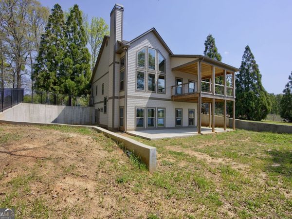 1364 Old Bishop Road, Bishop, GA 30621