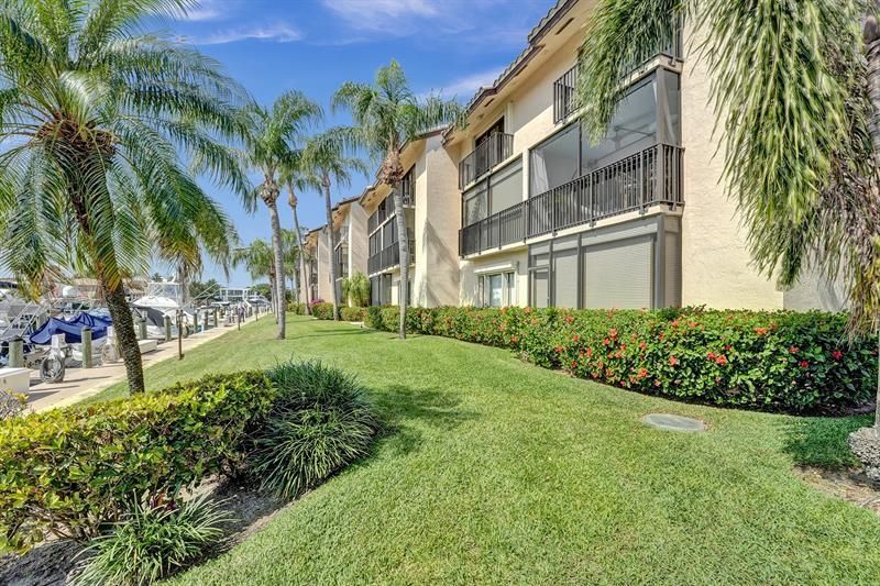 240 Captains Walk, Unit 510, Delray Beach, FL 33483 Photo