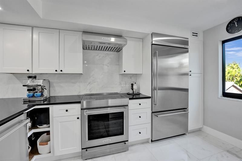 240 Captains Walk, Unit 510, Delray Beach, FL 33483 Photo