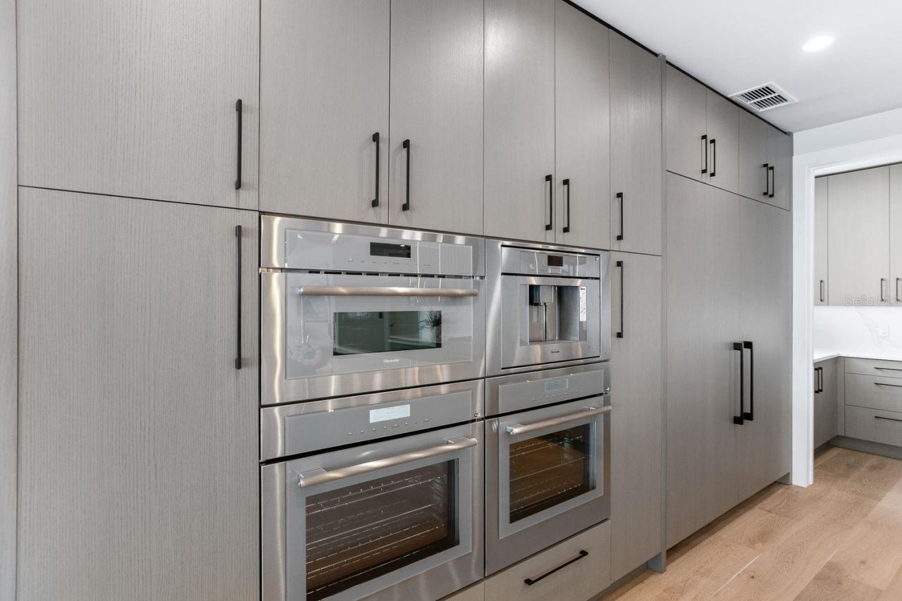 445 129th Avenue E, Madeira Beach, FL 33708 Photo