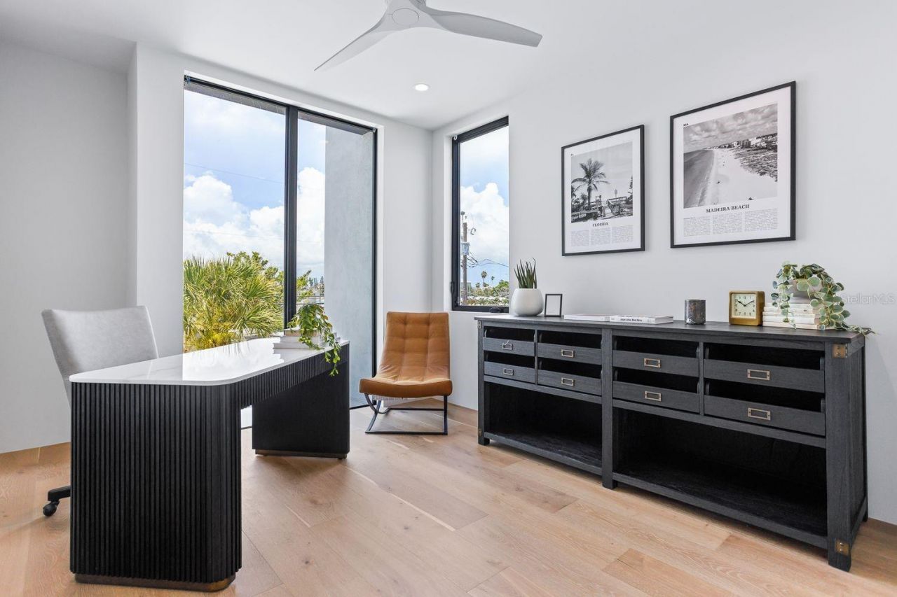 445 129th Avenue E, Madeira Beach, FL 33708 Photo