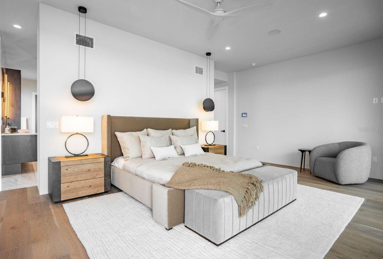 445 129th Avenue E, Madeira Beach, FL 33708 Photo