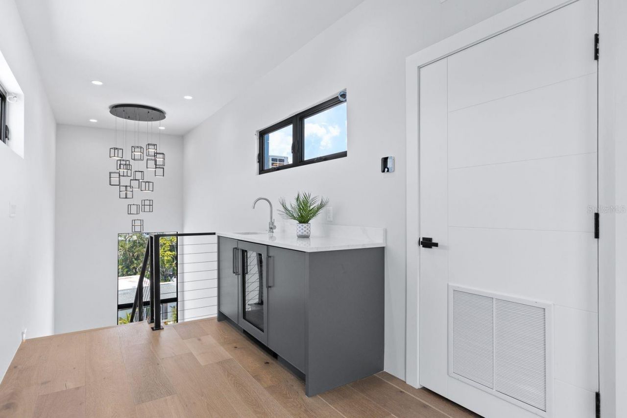 445 129th Avenue E, Madeira Beach, FL 33708 Photo