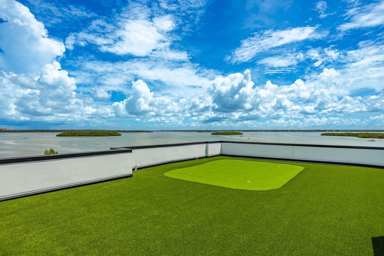 445 129th Avenue E, Madeira Beach, FL 33708 Photo