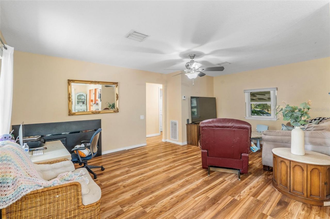 Na, Lutz, FL 33558 Photo