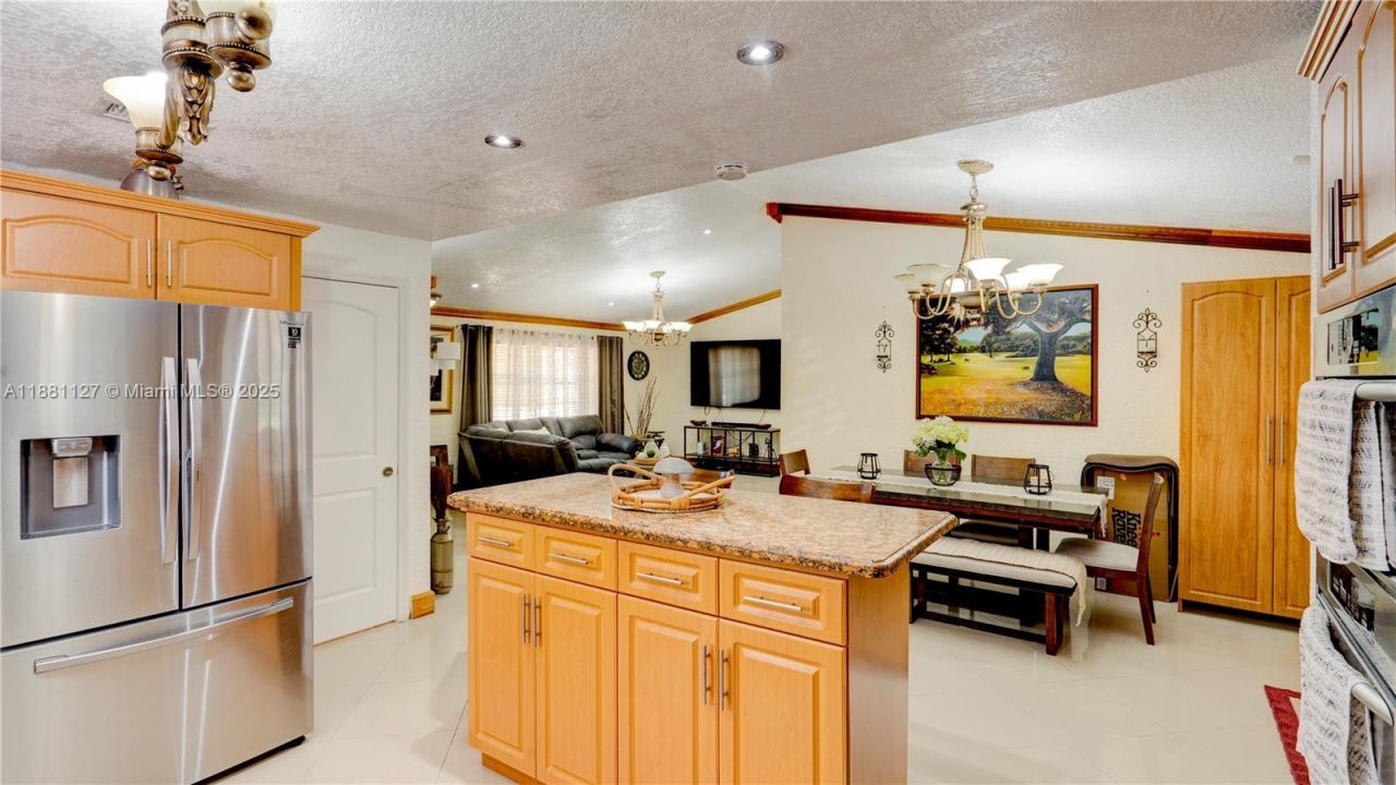 18501 SW 130th Ave, Miami, FL 33177 Photo