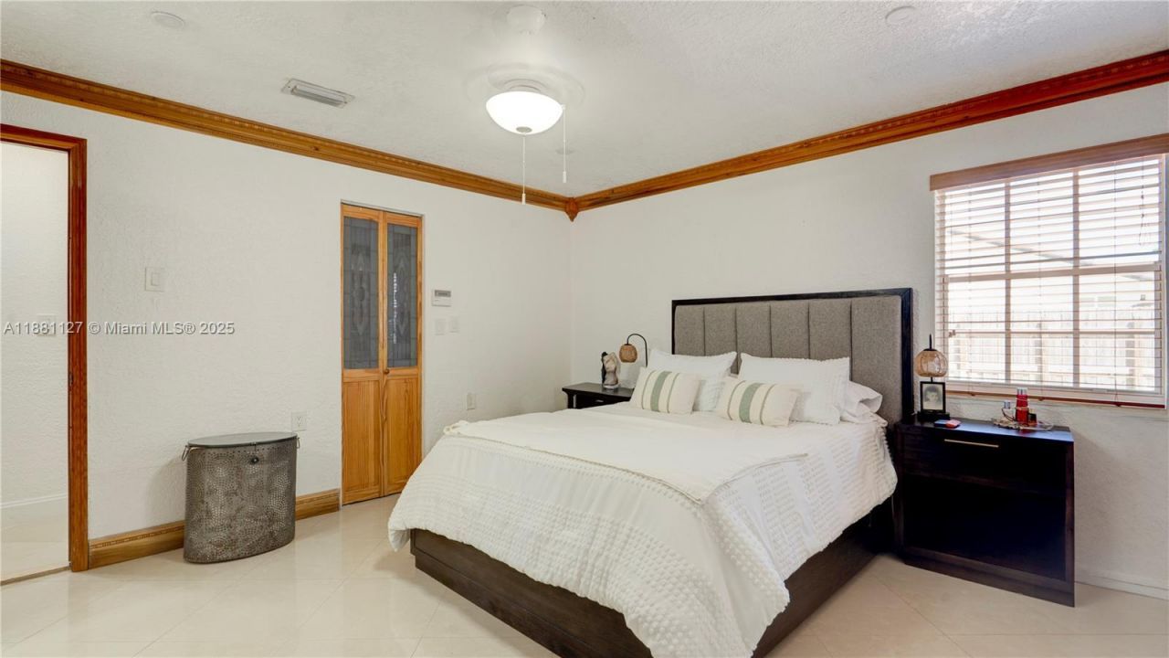 18501 SW 130th Ave, Miami, FL 33177 Photo