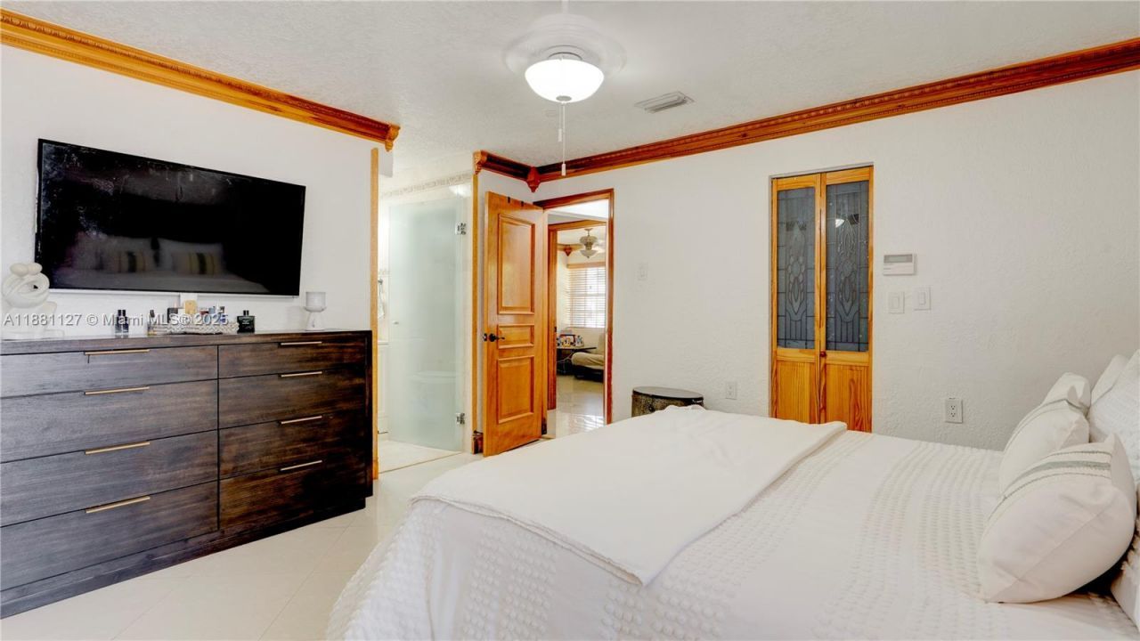 18501 SW 130th Ave, Miami, FL 33177 Photo