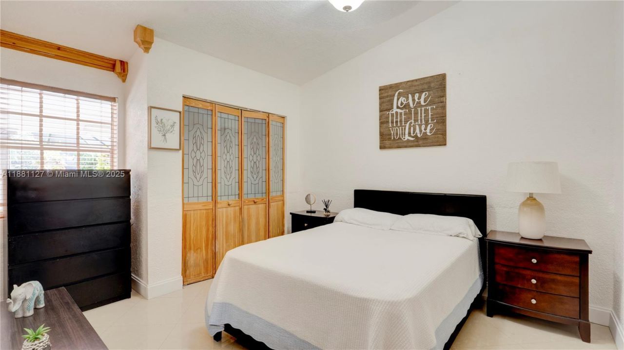 18501 SW 130th Ave, Miami, FL 33177 Photo