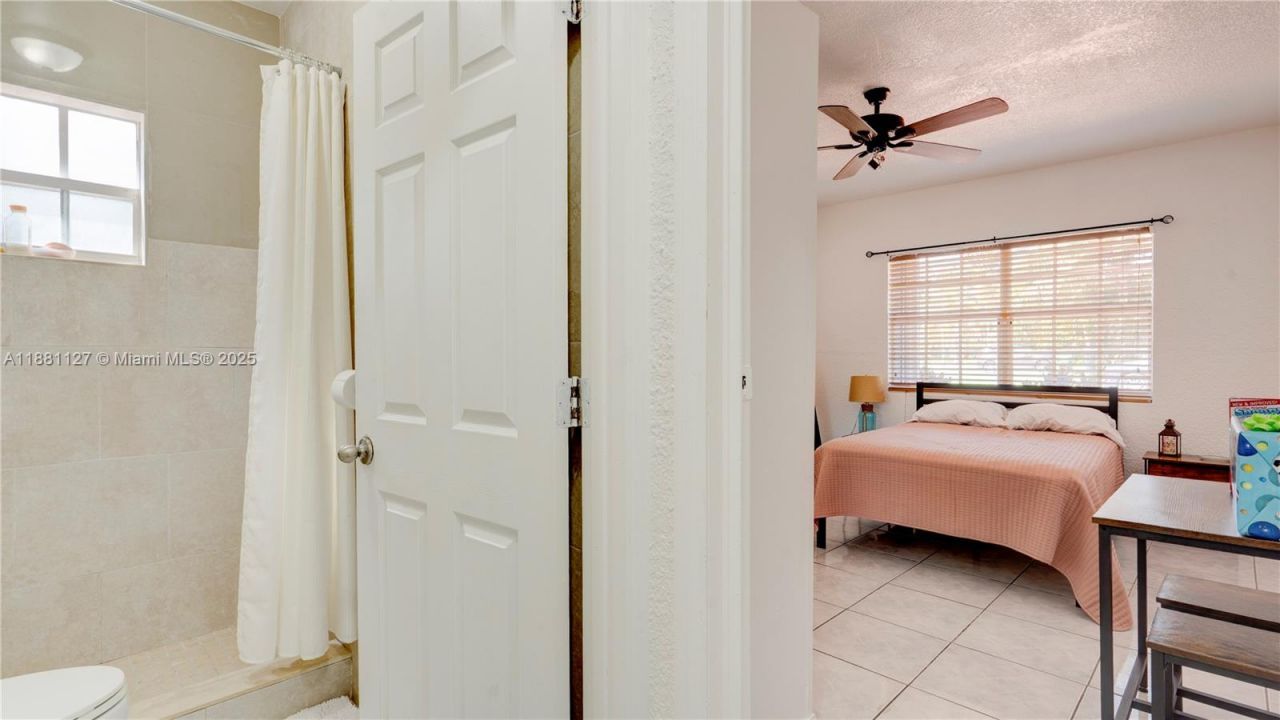 18501 SW 130th Ave, Miami, FL 33177 Photo