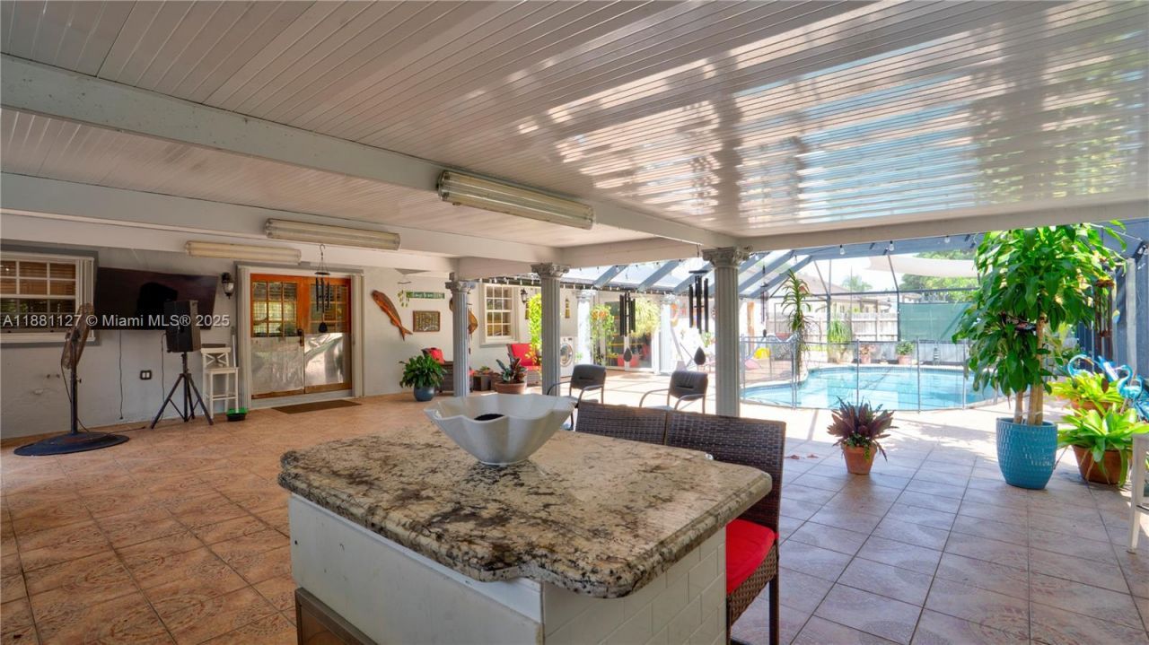 18501 SW 130th Ave, Miami, FL 33177 Photo