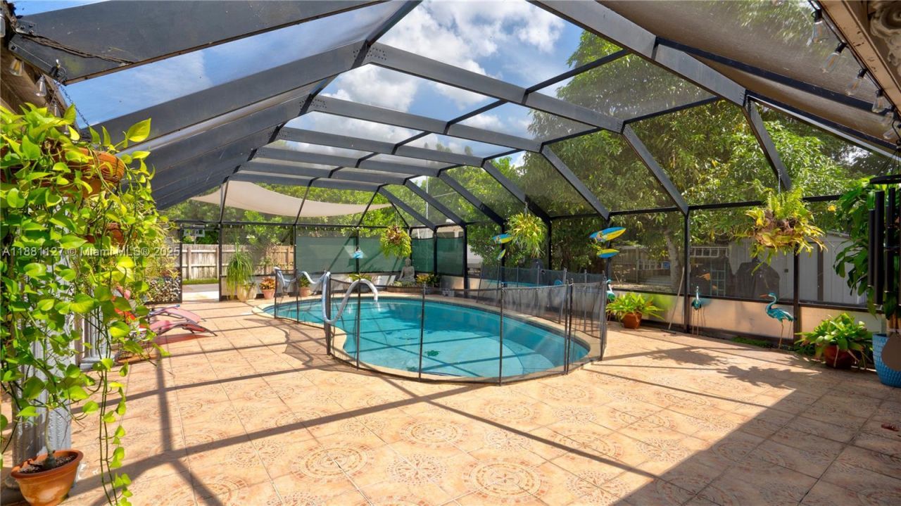 18501 SW 130th Ave, Miami, FL 33177 Photo