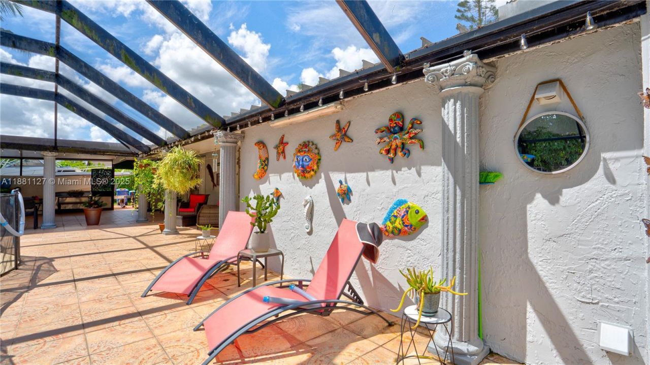 18501 SW 130th Ave, Miami, FL 33177 Photo