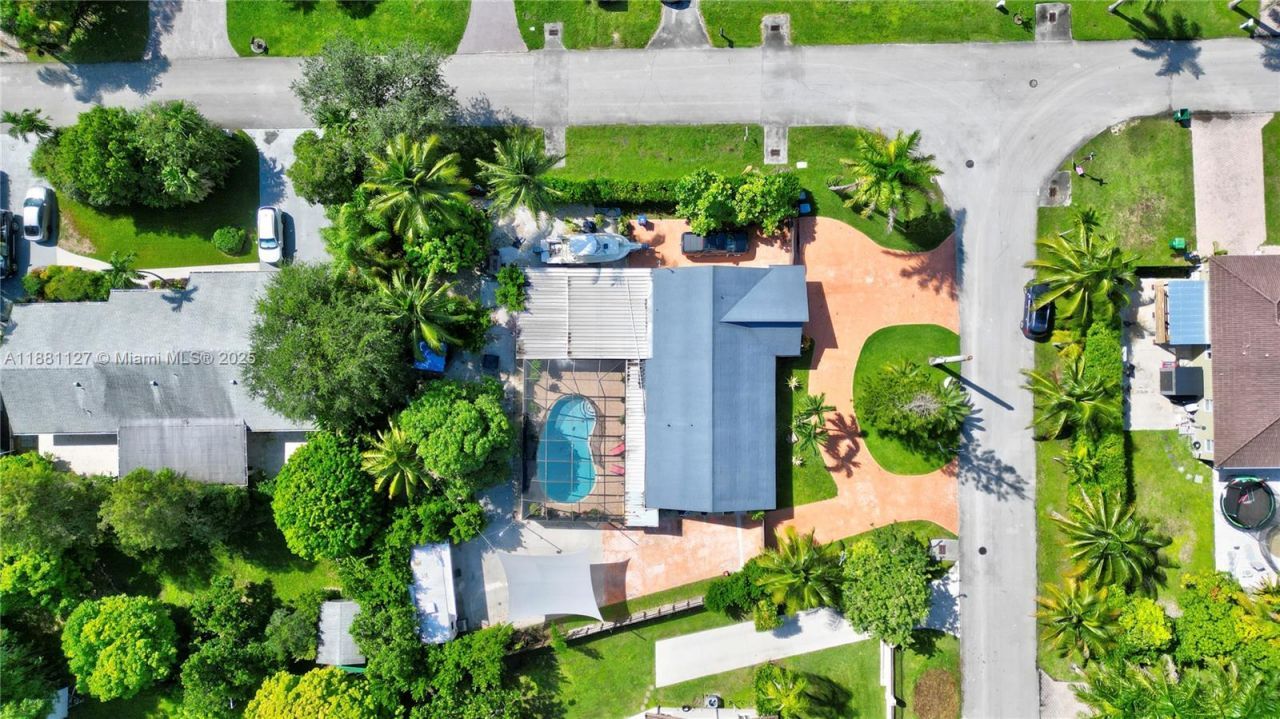 18501 SW 130th Ave, Miami, FL 33177 Photo