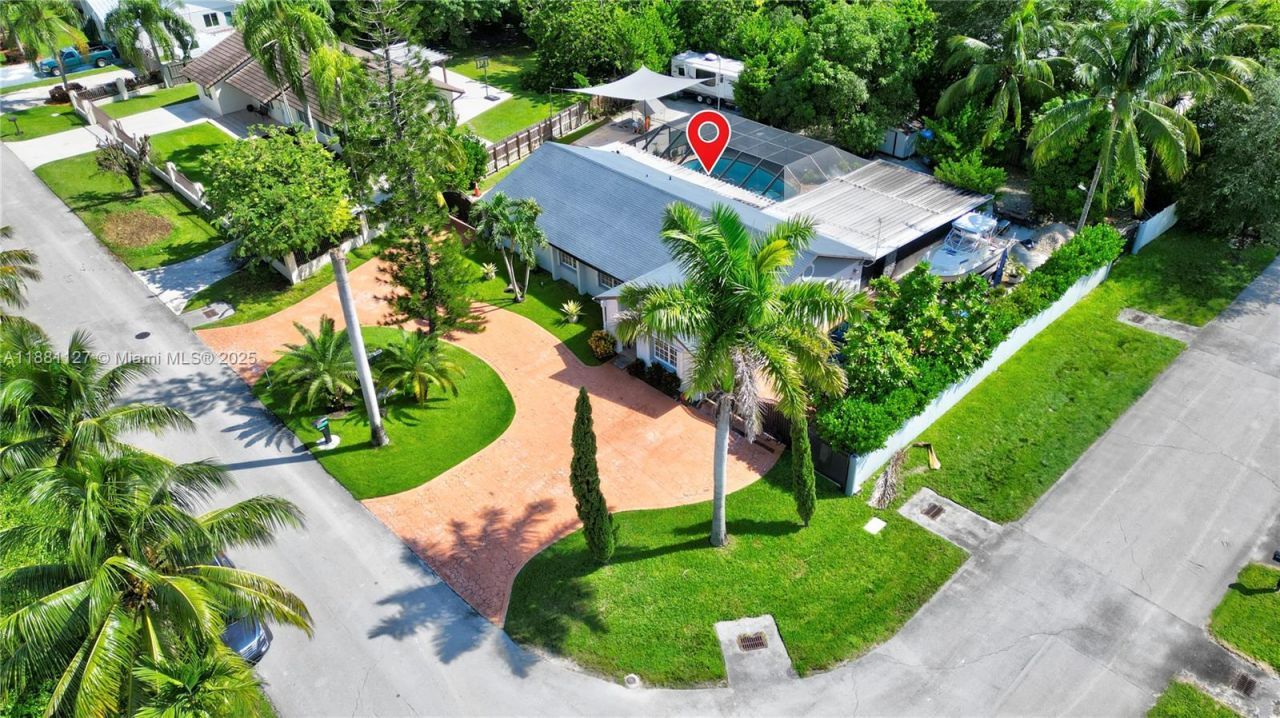 18501 SW 130th Ave, Miami, FL 33177 Photo