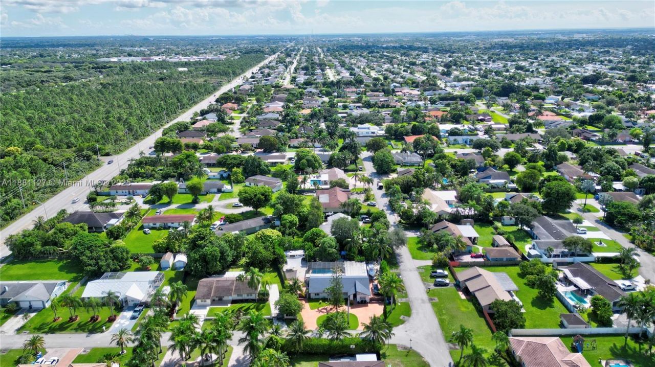 18501 SW 130th Ave, Miami, FL 33177 Photo