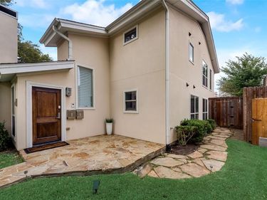 4973 Thunder Road, Unit B, Dallas, TX 75244