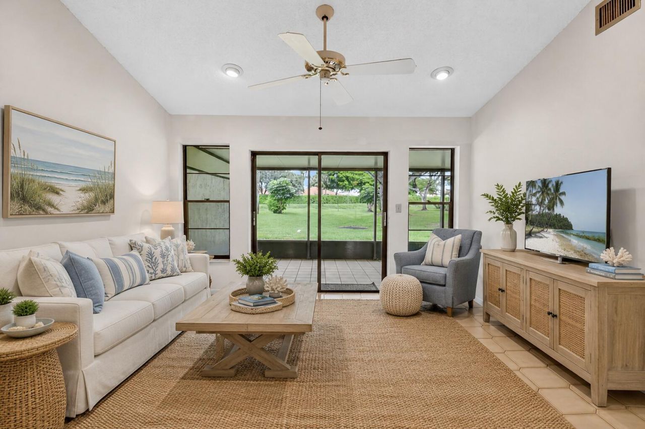 5477 Atlantic Palm Court, Unit B, Boynton Beach, FL 33437 Photo
