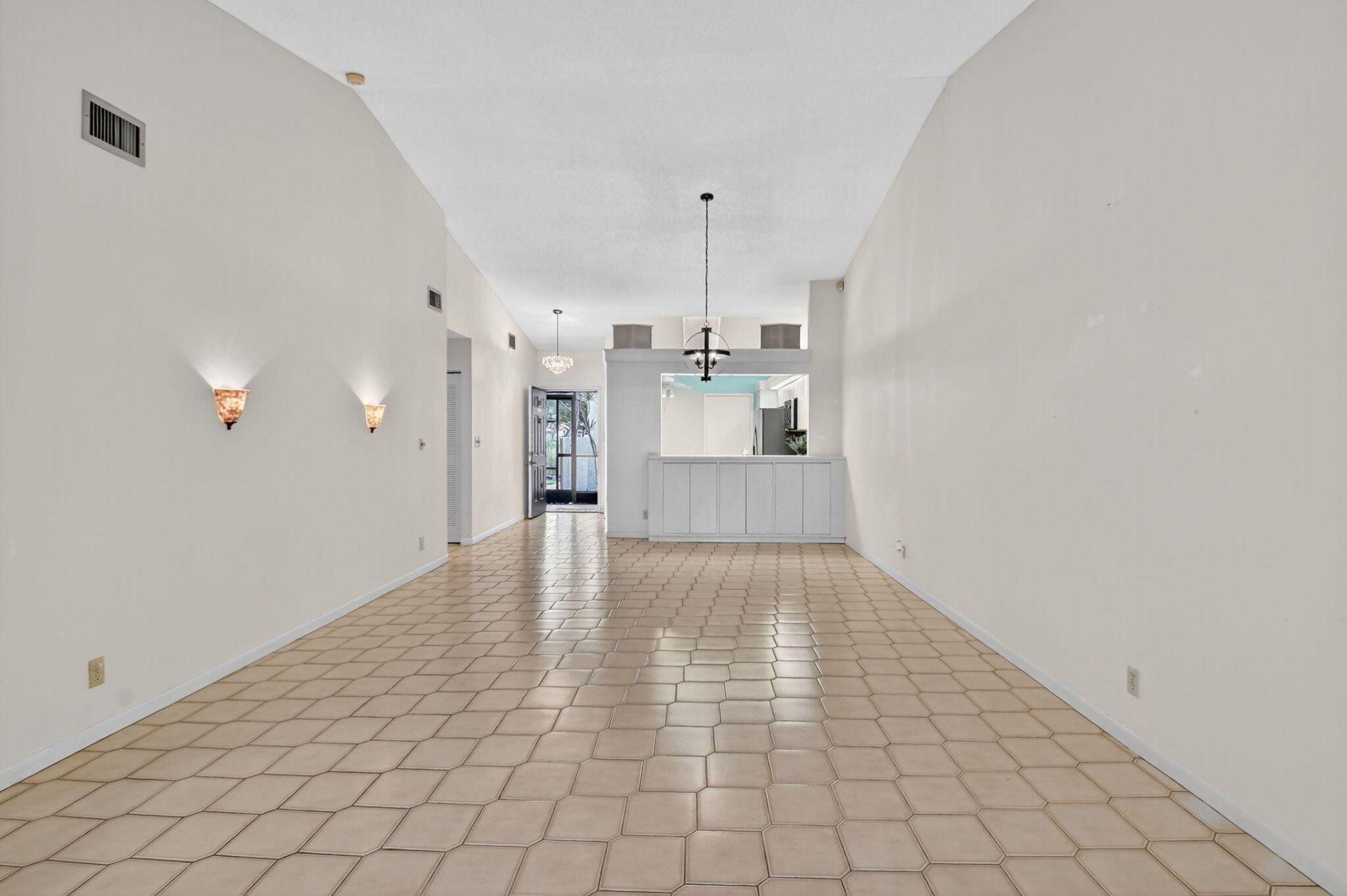 5477 Atlantic Palm Court, Unit B, Boynton Beach, FL 33437 Photo