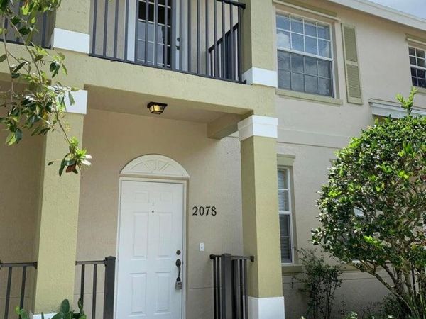 2078 SE Glen Ridge Drive, Port St. Lucie, FL 34952