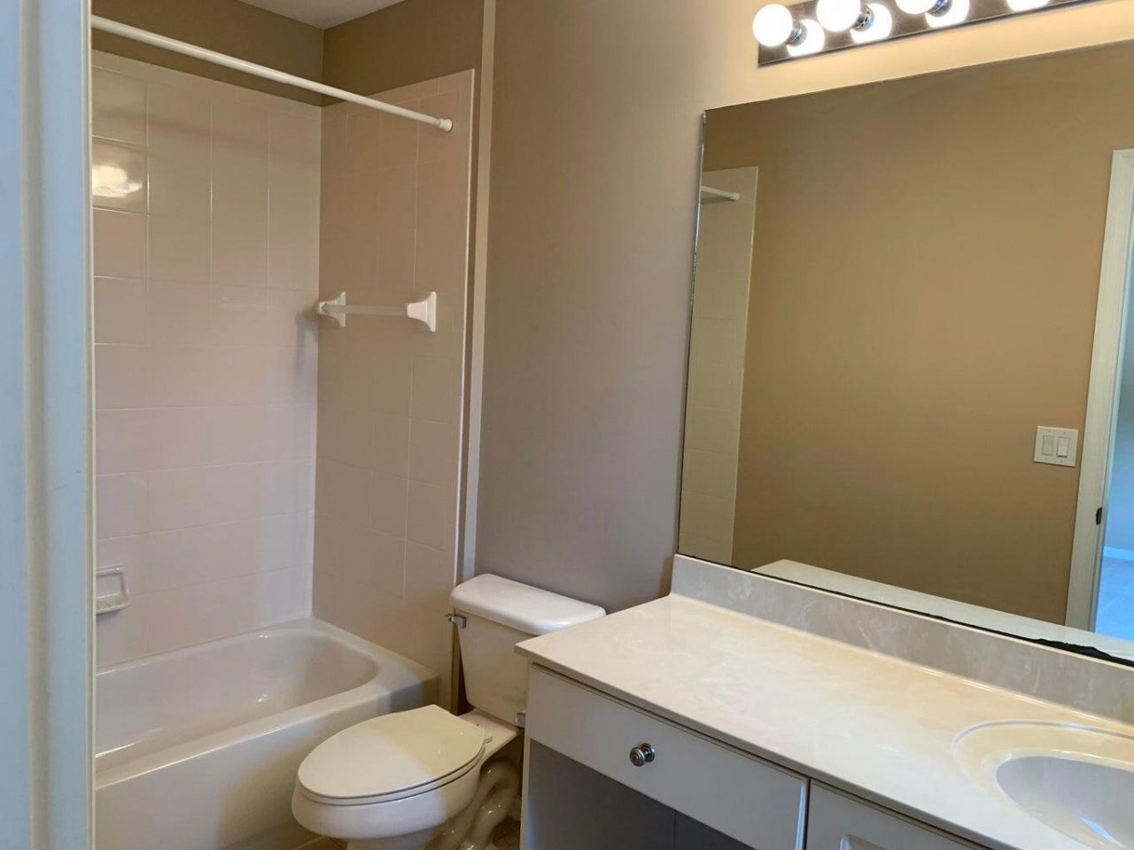 2078 SE Glen Ridge Drive, Port Saint Lucie, FL 34952 Photo