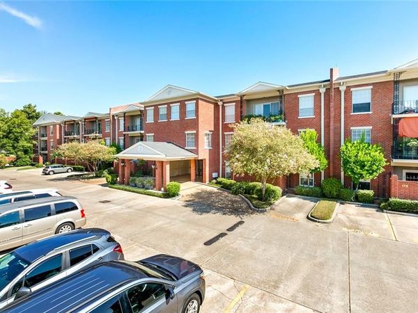 801 RUE BURGUNDY, Unit 218, Metairie, LA 70005