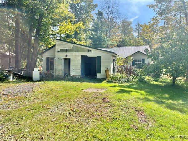 153 Lake View Drive, Arcade, NY 14009