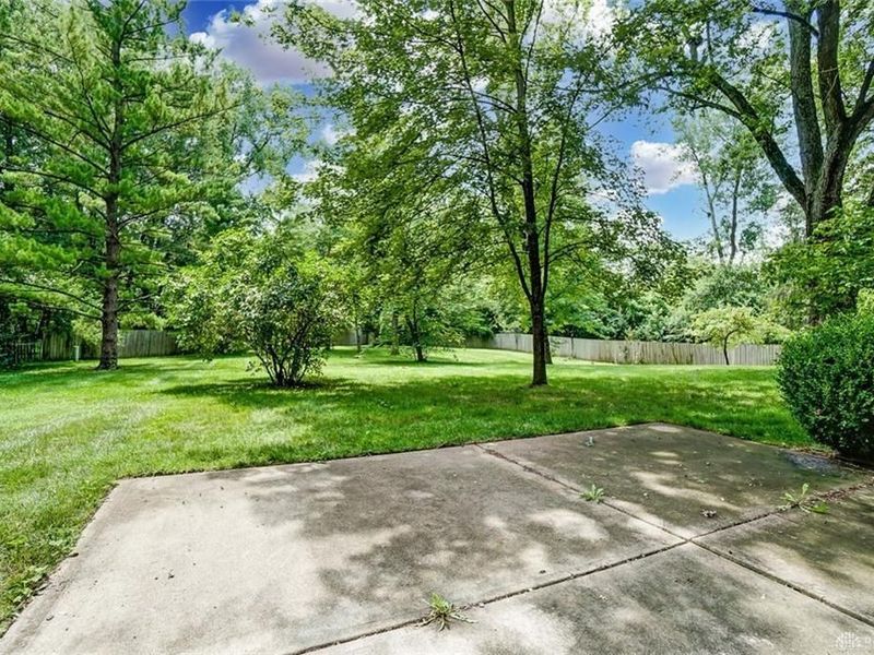 5526 Red Coach Road, Dayton, OH 45429 Photo 6