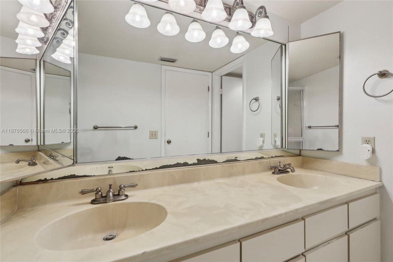 751 SW 120th Way, Davie, FL 33325 Photo