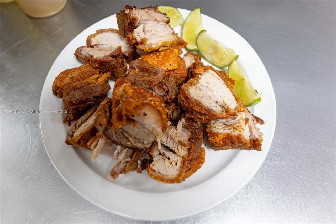 5405 NW 82nd Ave, Doral, FL 33166 Photo