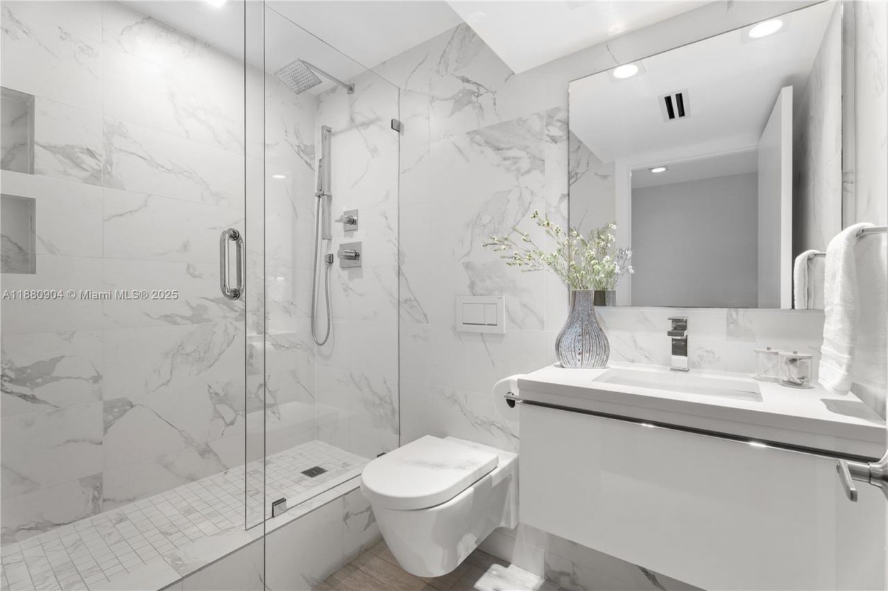 2301 Collins Ave, Unit 1523-24, Miami Beach, FL 33139 Photo