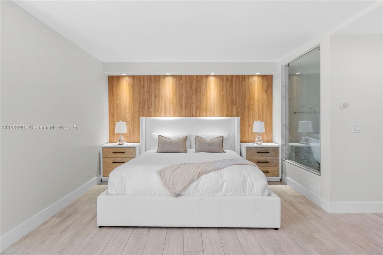 2301 Collins Ave, Unit 1523-24, Miami Beach, FL 33139 Photo