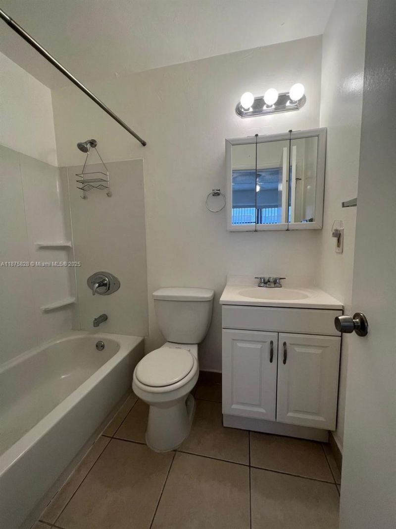 1670 Harding St, Hollywood, FL 33020 Photo