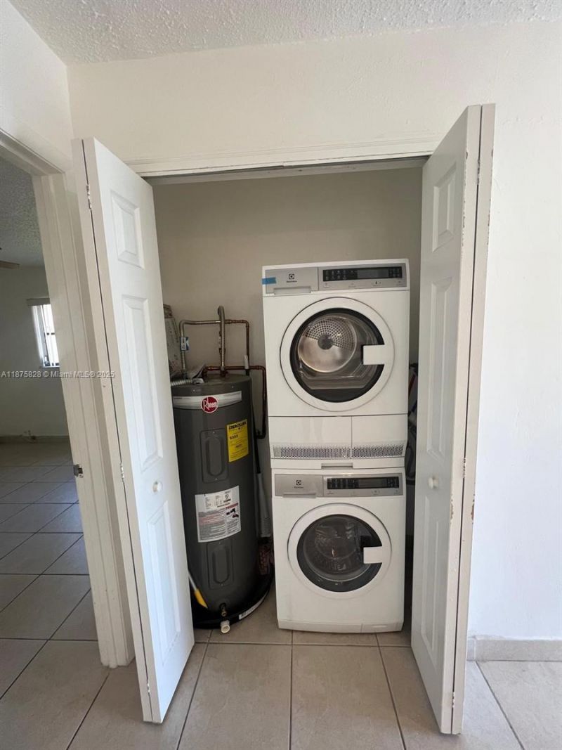 1670 Harding St, Hollywood, FL 33020 Photo