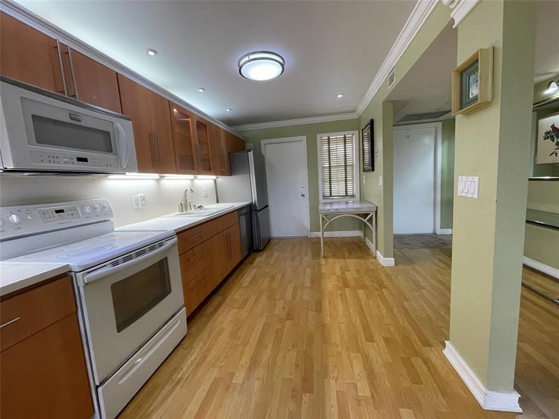 3051 S Palm Aire Drive, Unit 204, Pompano Beach, FL 33069 Photo