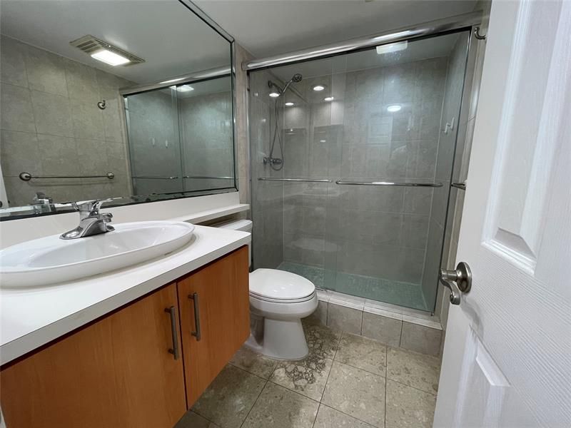 3051 S Palm Aire Drive, Unit 204, Pompano Beach, FL 33069 Photo