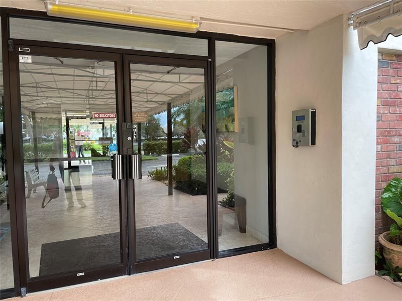 3051 S Palm Aire Drive, Unit 204, Pompano Beach, FL 33069 Photo