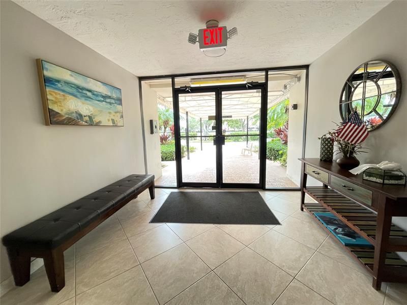 3051 S Palm Aire Drive, Unit 204, Pompano Beach, FL 33069 Photo