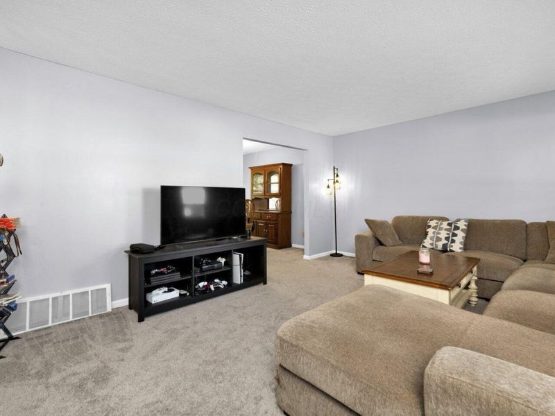 3471 Treehouse Lane, Canal Winchester, OH 43110 Photo 6