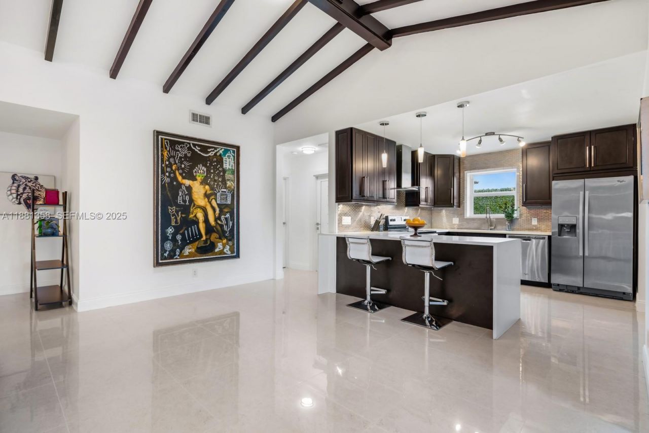 2830 NE 56th Ct, Fort Lauderdale, FL 33308 Photo