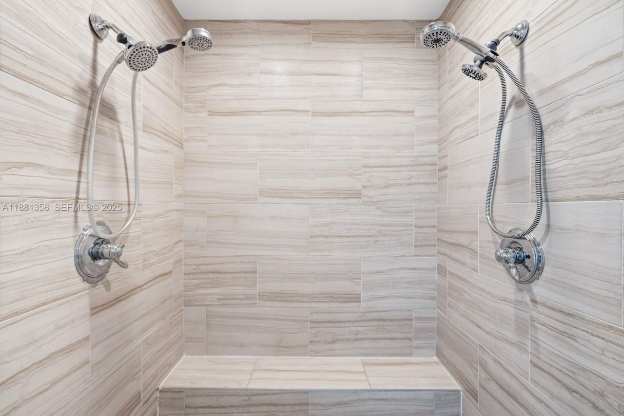 2830 NE 56th Ct, Fort Lauderdale, FL 33308 Photo