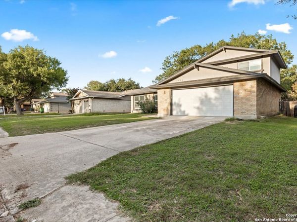 11926 Holm Oaks, San Antonio, TX 78249