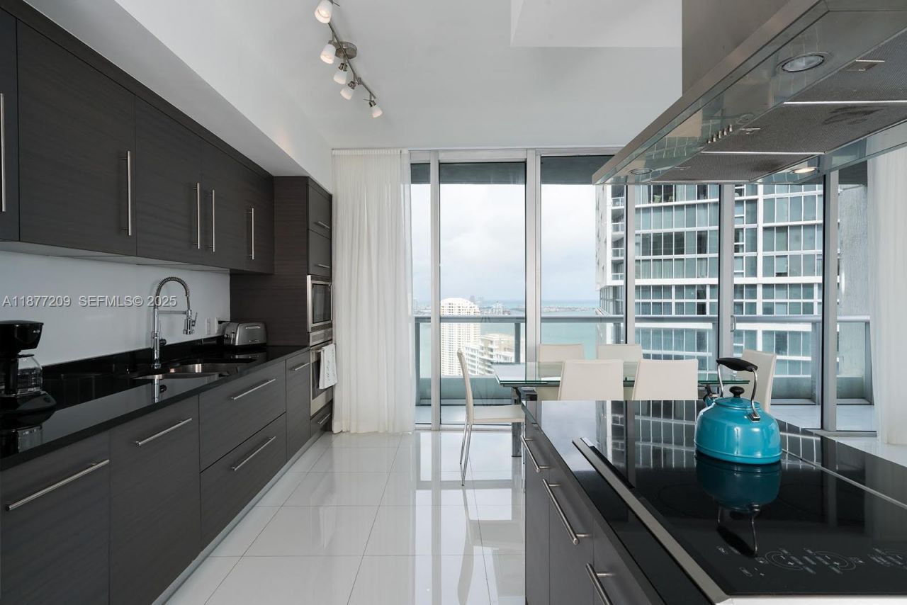 485 Brickell Ave, Unit 4110, Miami, FL 33131 Photo
