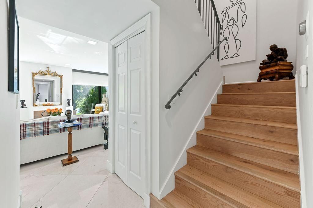 1924 Presidential Way, Unit 2-C, West Palm Beach, FL 33401 Photo