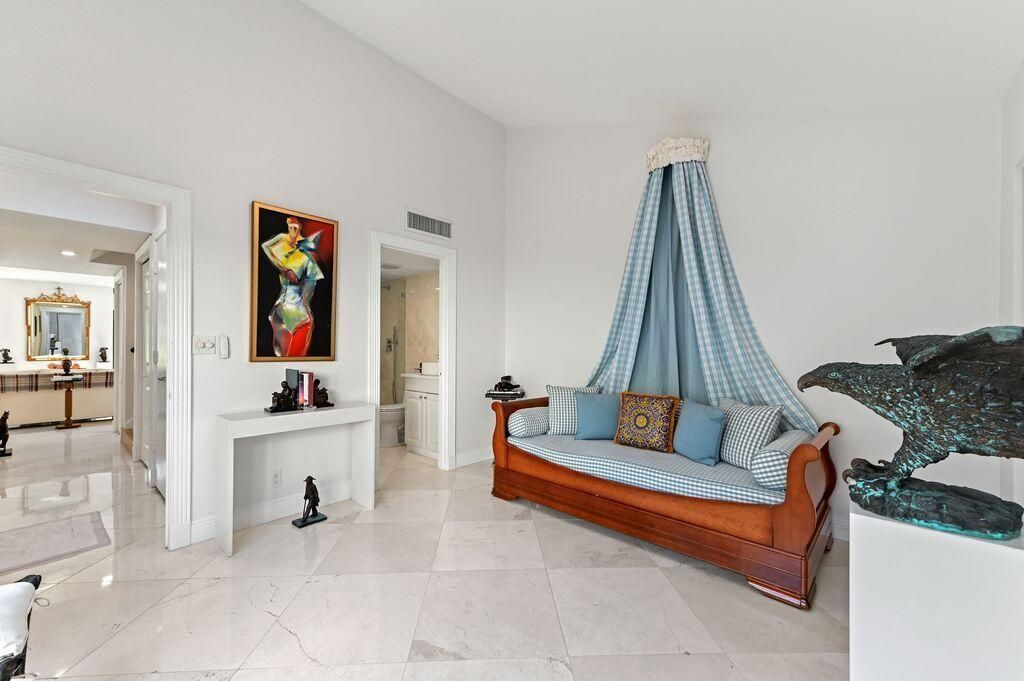 1924 Presidential Way, Unit 2-C, West Palm Beach, FL 33401 Photo
