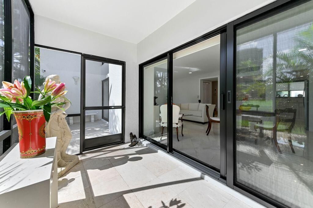 1924 Presidential Way, Unit 2-C, West Palm Beach, FL 33401 Photo