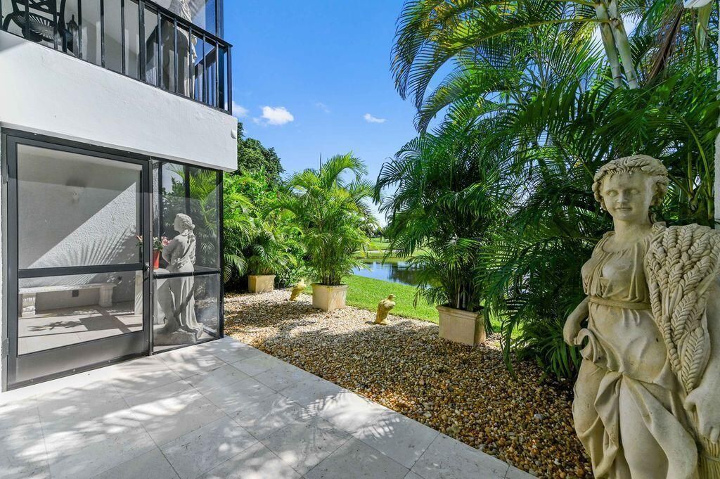 1924 Presidential Way, Unit 2-C, West Palm Beach, FL 33401 Photo