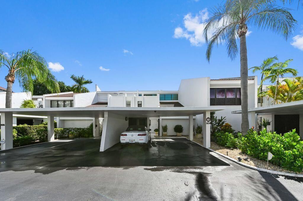 1924 Presidential Way, Unit 2-C, West Palm Beach, FL 33401 Photo