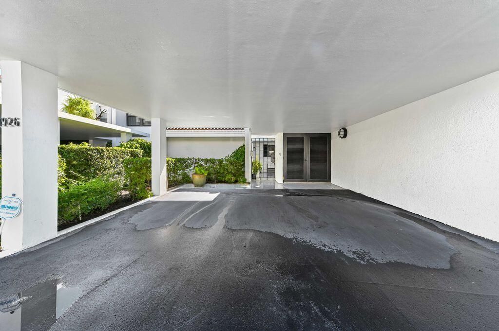 1924 Presidential Way, Unit 2-C, West Palm Beach, FL 33401 Photo