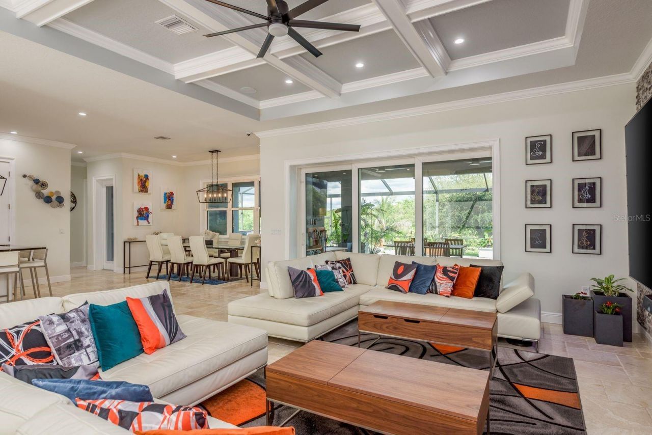 7811 Bay Drive, Unit A, Tampa, FL 33635 Photo